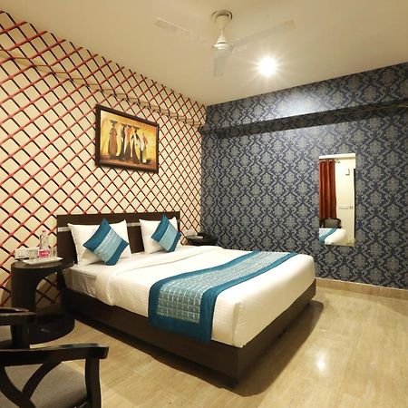 Hotel Ark Wood At Airport นิวเดลี ภายนอก รูปภาพ